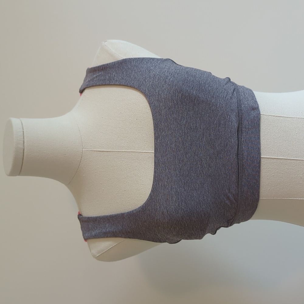 Lululemon size 6 gray with coral straps sports bra